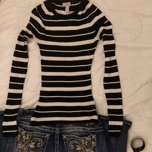 Black & White Stripped H&M Long Sleeve